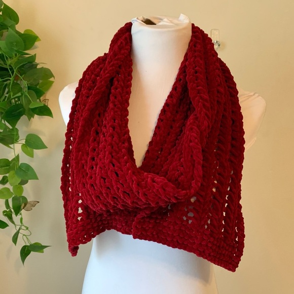 Rich Red Scarf - Picture 4 of 5